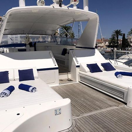 Home Sweet Boat - Chambres D'Hotes Empuriabrava Exterior photo