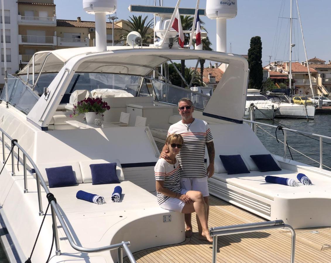 Home Sweet Boat - Chambres D'Hotes Empuriabrava Exterior photo