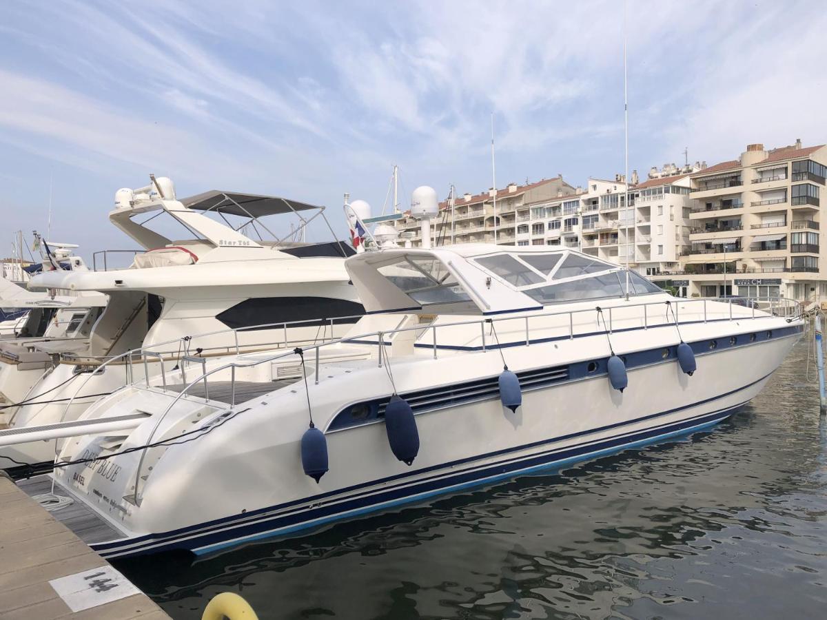 Home Sweet Boat - Chambres D'Hotes Empuriabrava Exterior photo
